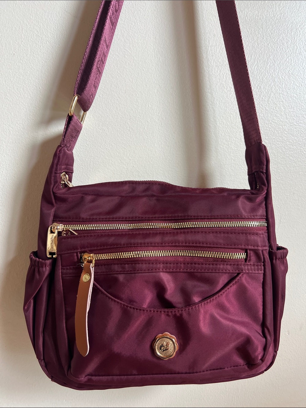 Colorful Fox Plum Crossbody Bag with Gold Accents NWOT